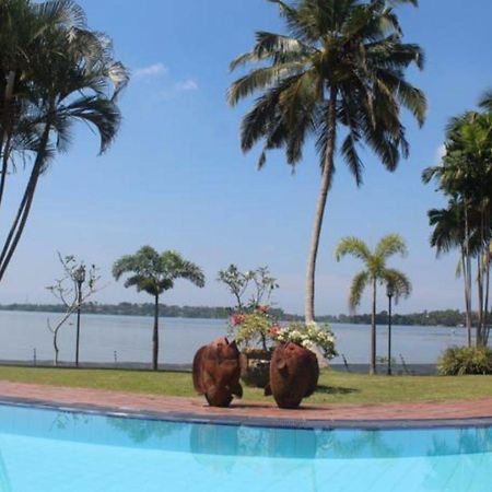 Blue Water Villa Piliyandala Luaran gambar