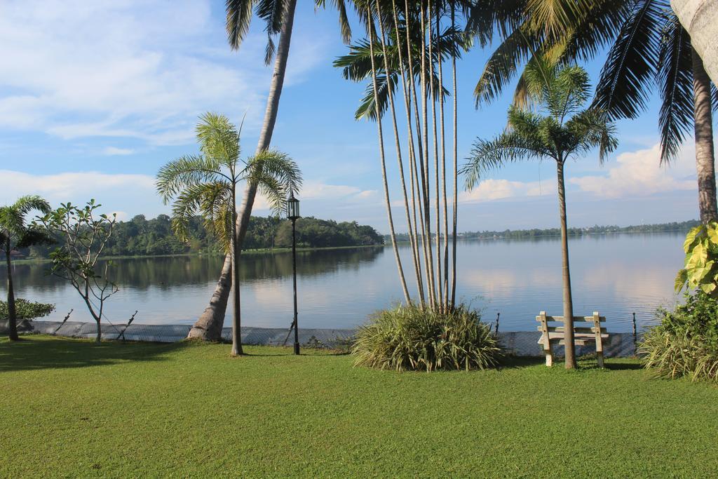 Blue Water Villa Piliyandala Luaran gambar