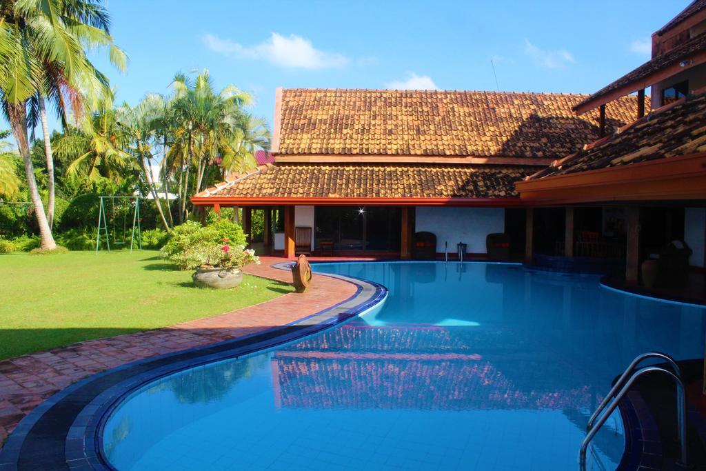 Blue Water Villa Piliyandala Luaran gambar
