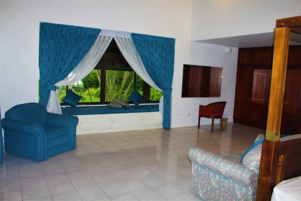 Blue Water Villa Piliyandala Luaran gambar