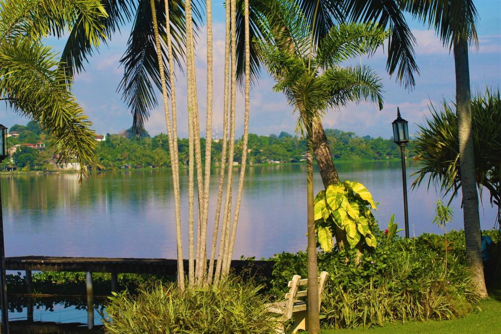 Blue Water Villa Piliyandala Luaran gambar