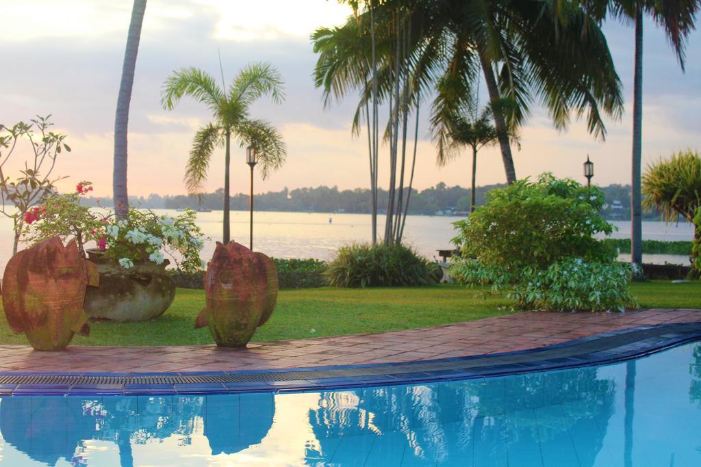 Blue Water Villa Piliyandala Luaran gambar