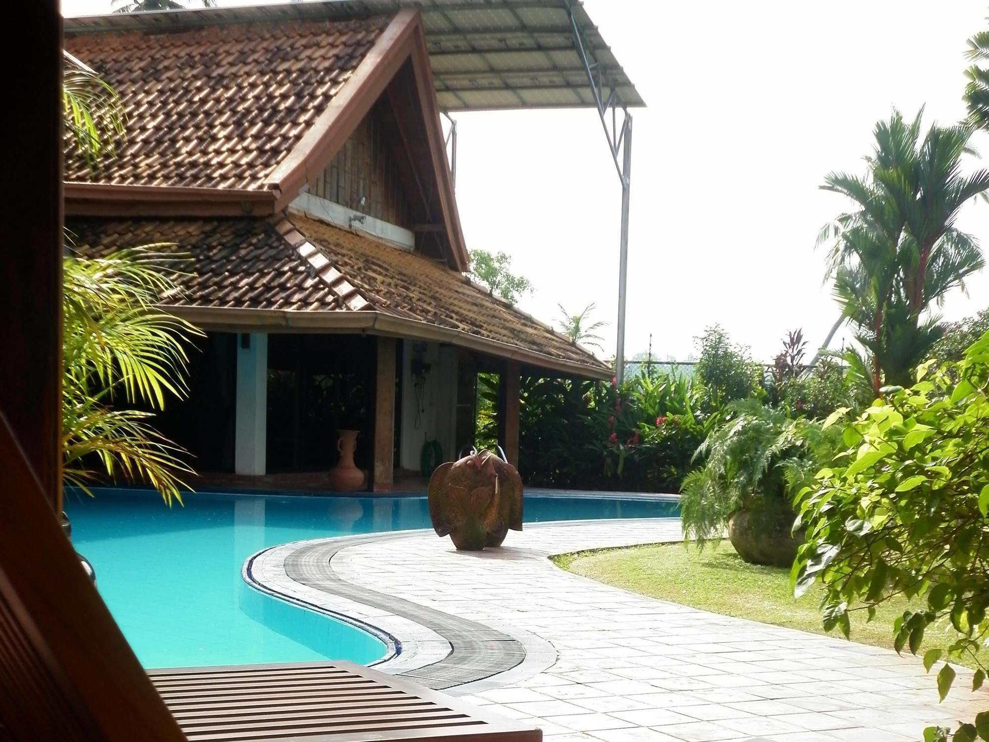 Blue Water Villa Piliyandala Luaran gambar