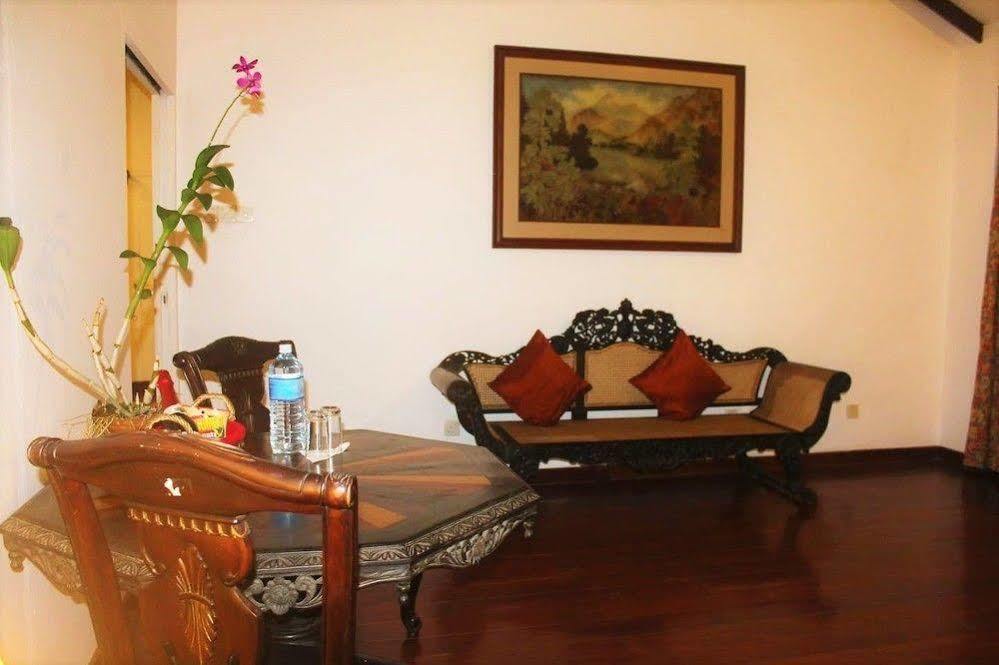 Blue Water Villa Piliyandala Luaran gambar