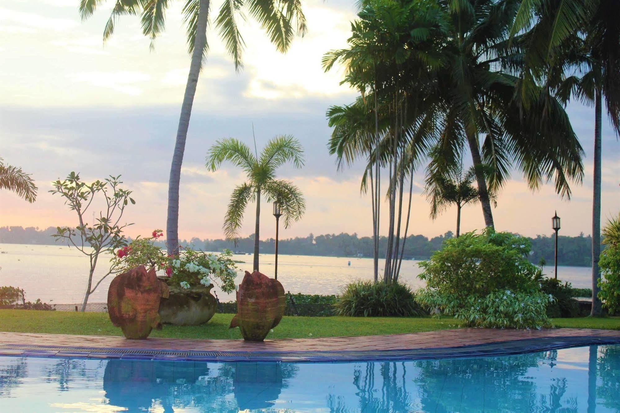 Blue Water Villa Piliyandala Luaran gambar